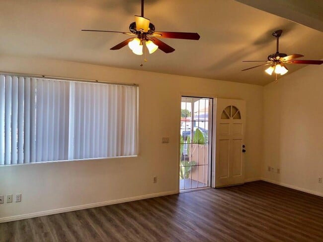 Photo - 2721-27 Nye St Unit 2721