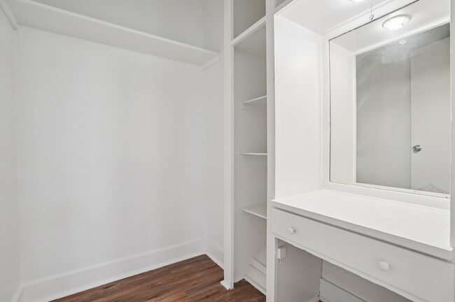 Photo - Park Wilshire