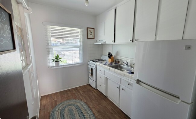 Photo - 2023 W Olive Ave Unit #7