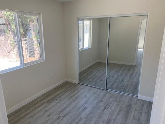 Photo - 19622 Bassett St