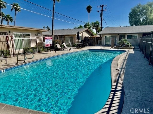 Photo - 685 E Vista Chino Unit 4
