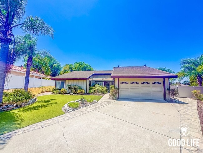 Building Photo - Spacious 3BD/2BA Home in Rancho Bernardo with Large Backyard w/ Garden Beds & 2-Car Garage