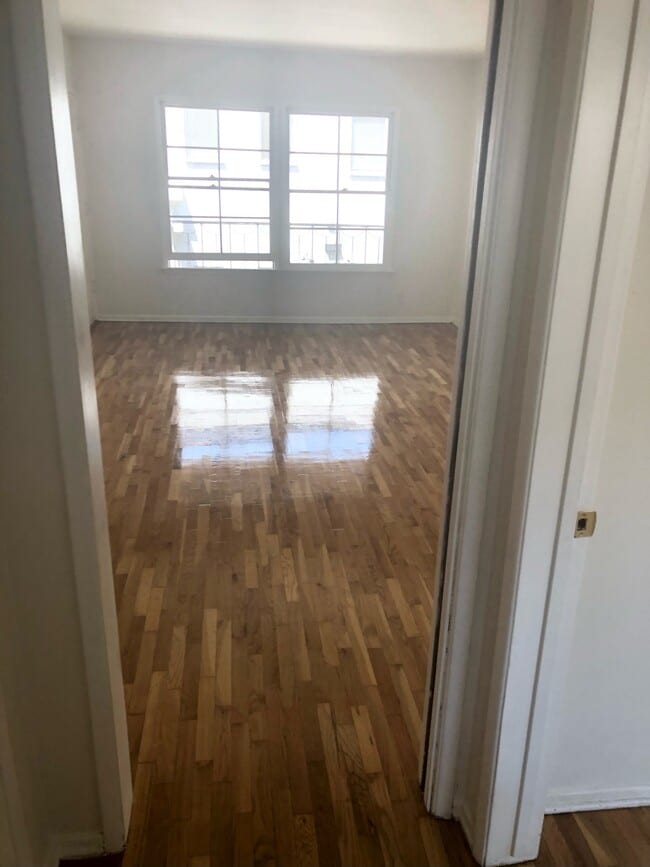 Photo - 1466 S Sherbourne Dr Unit 5