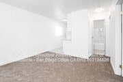 Photo - 1413 Felspar St