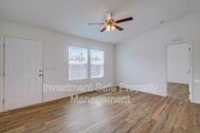 Photo - 4028 Charles St