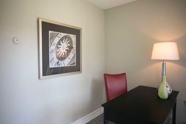 Dining or Office - The Lindy East & West Apartments