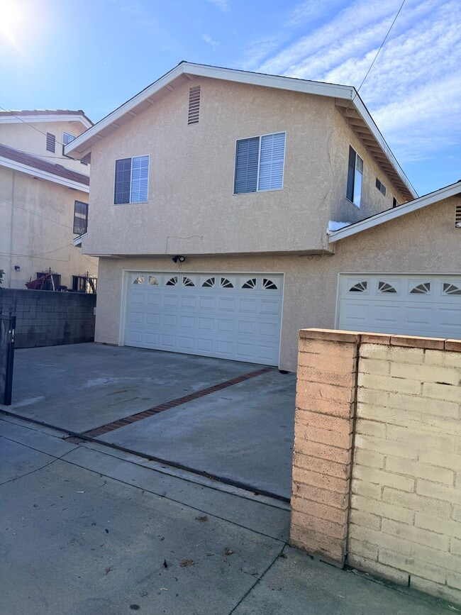 Building Photo - 1806 S 3rd St