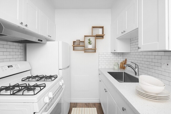 Photo - Avaz Pacific Beach