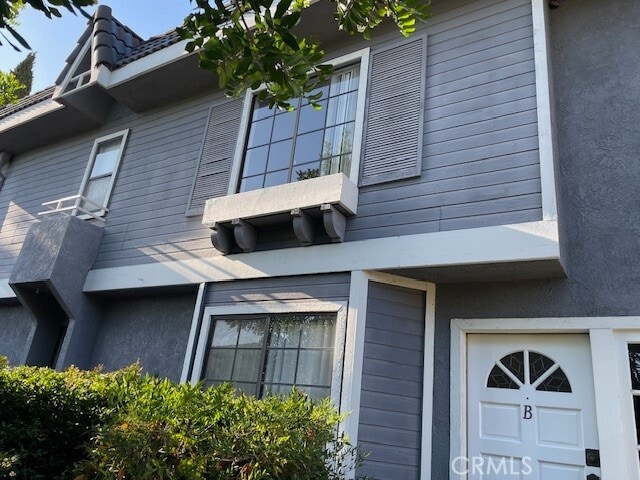 Photo - 2452 Oneida St