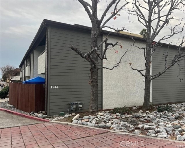 Building Photo - 1214 Huntington Dr Unit C