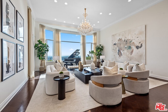 Photo - 1151 N Hillcrest Rd