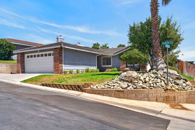 Photo - 4109 Yukon Way