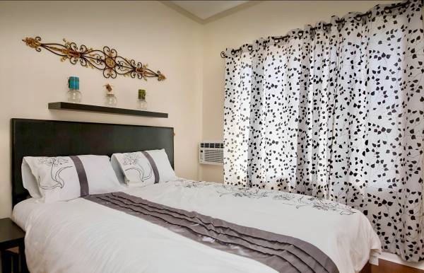 Photo - 1205 Gordon St Unit Hollywood 3 Br Remodelled