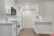 Photo - 945 Hilldale Ave Townhome