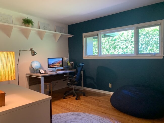 Photo - 2660 Byron Pl