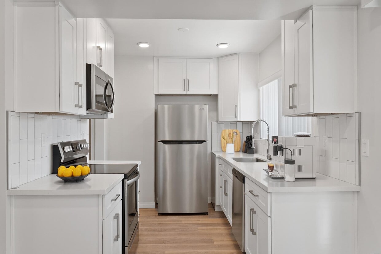Floor Plan - 3 Bedroom 2 Bath 