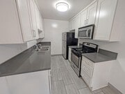 Photo - 6858 De Longpre Ave Apartment Unit 3