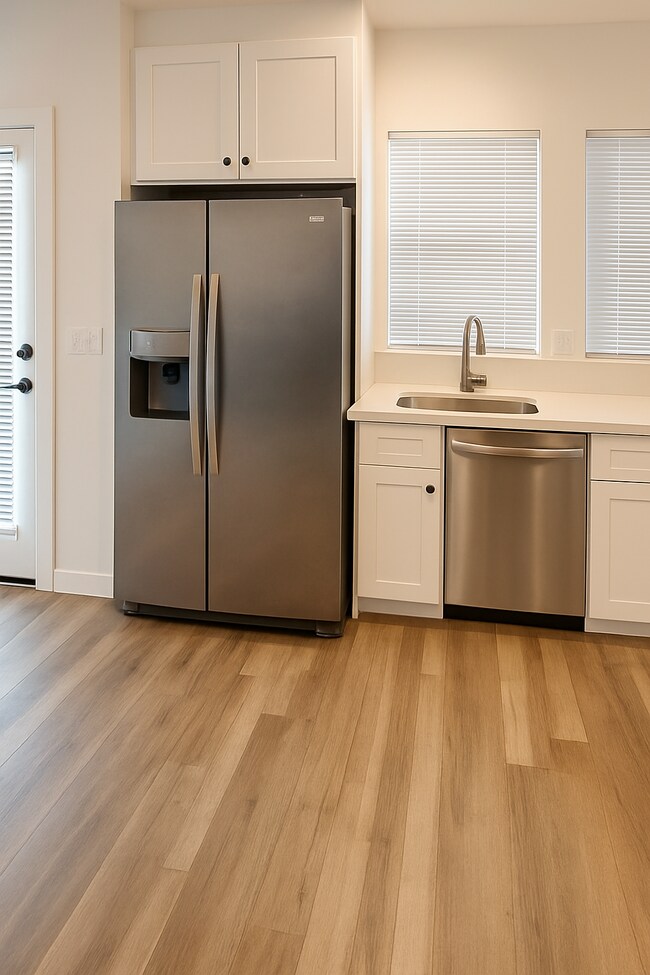 Photo - 1336 W 22nd St Townhome