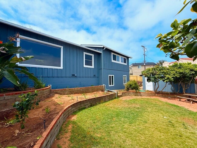 Photo - Welcome to your amazing coastal home above Sunset Cliffs