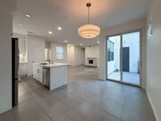 Photo - 1568 E Thompson Blvd