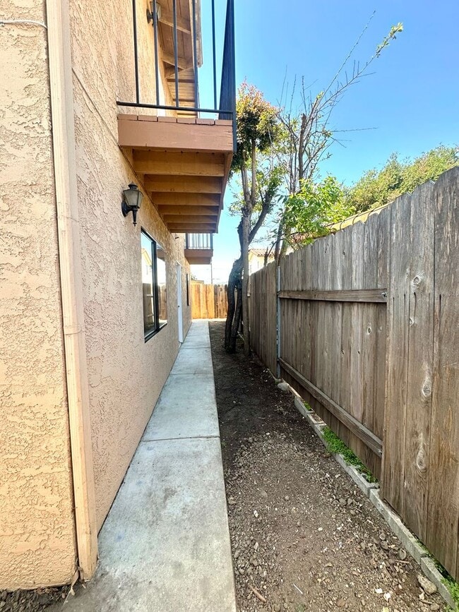 Photo - Haley Street Unit B