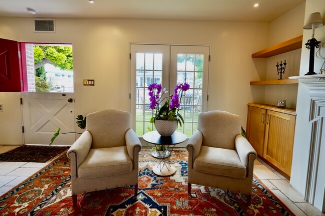 Living Room - 89 Rivo Alto Canal