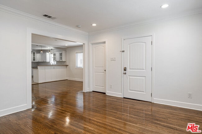 Photo - 1316 Mariposa Ave