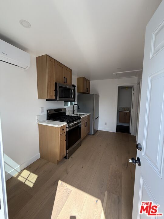 Photo - 9506 San Pedro St