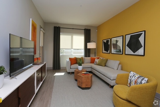 1BR, 1BA - Plan A2 - 770 South Harbor