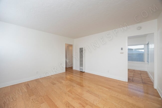 Photo - 2 WEEKS FREE!!! 2BR with Assigned Parking in Pacific Beach Unit 1530