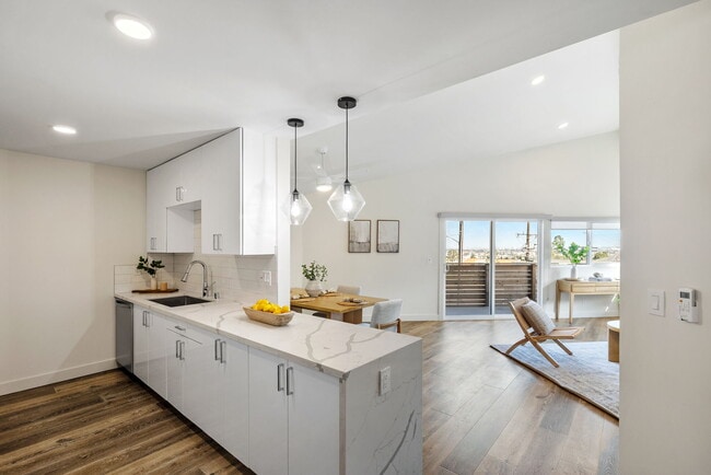 Photo - The Highlands