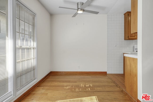 Photo - 218 S Gale Dr Unit 6