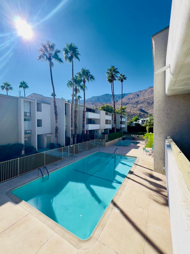 Building Photo - 251 E La Verne Way Unit F