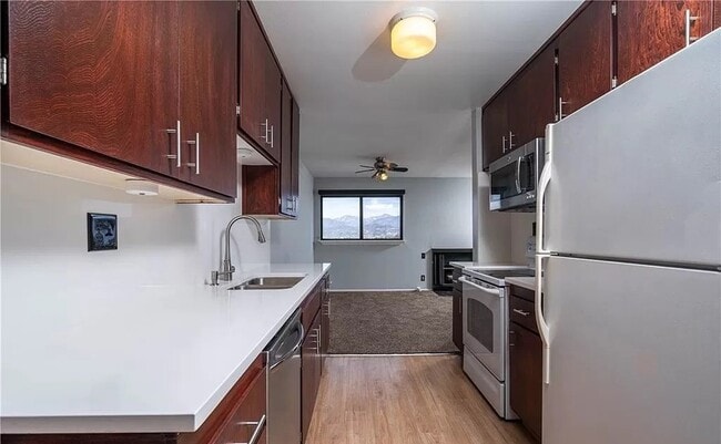 Photo - 2929 Waverly Dr Unit #318