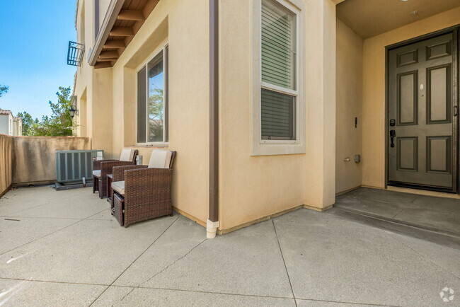 Building Photo - 2234 Capistrano Way Rental