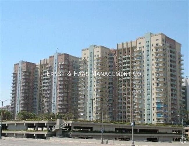 Building Photo - 388 E Ocean Blvd Unit #1503 Rental