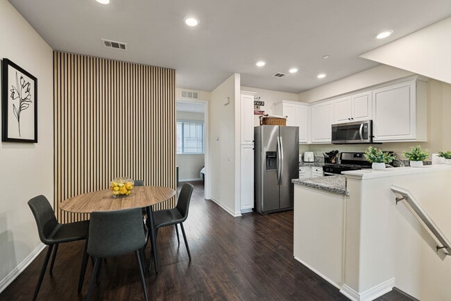 Photo - 7221 Cedar Rd