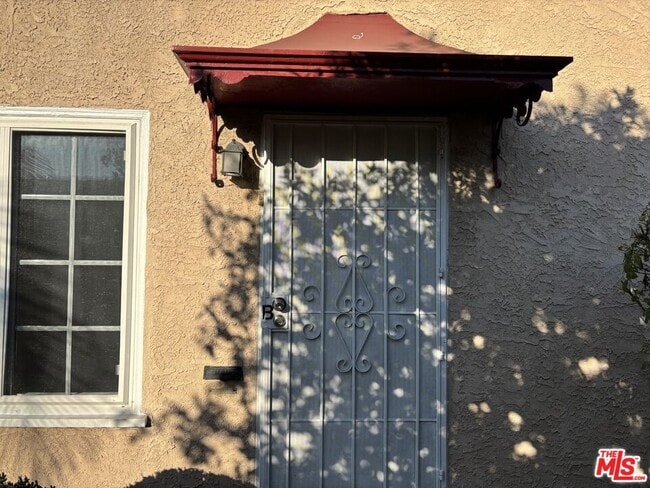 Photo - 130 E Hillcrest Blvd Unit B