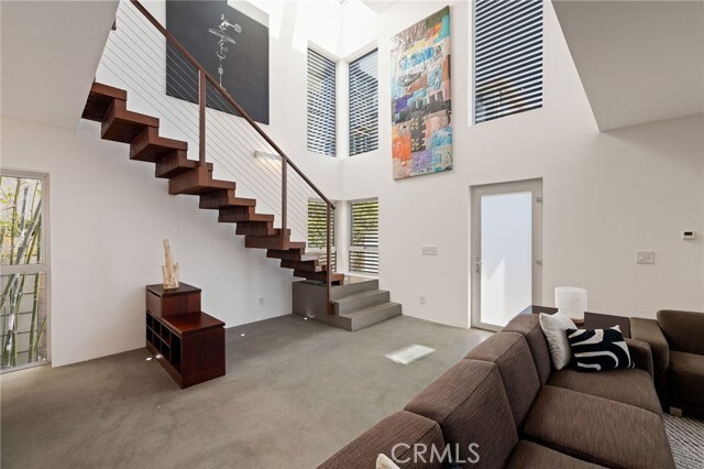 Photo - 27 Driftwood St