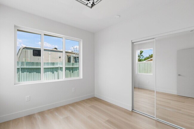 Photo - 3516 Oak Glen Ln