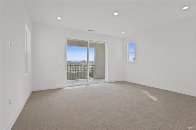 Building Photo - 409 Junco Rental