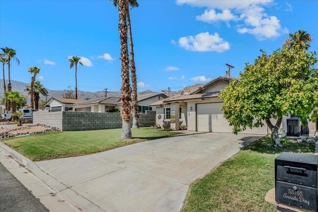 Photo - 53705 Avenida Diaz