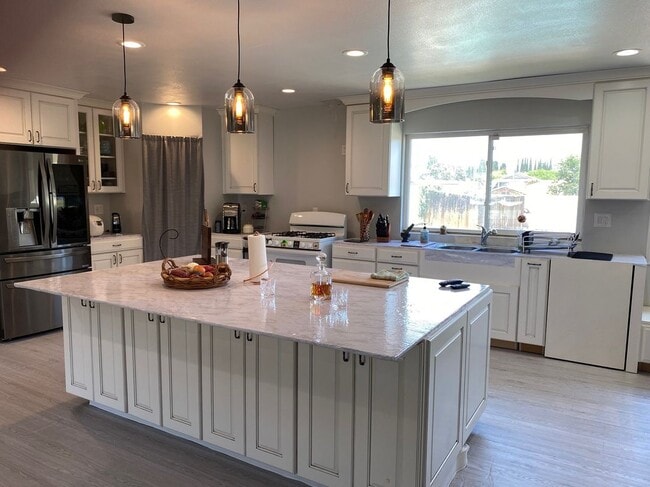 Photo - 15375 E La Belle St