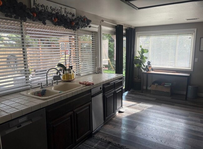 Photo - 5312 Diane St