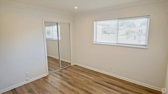 Building Photo - 10901 Canby Ave Rental