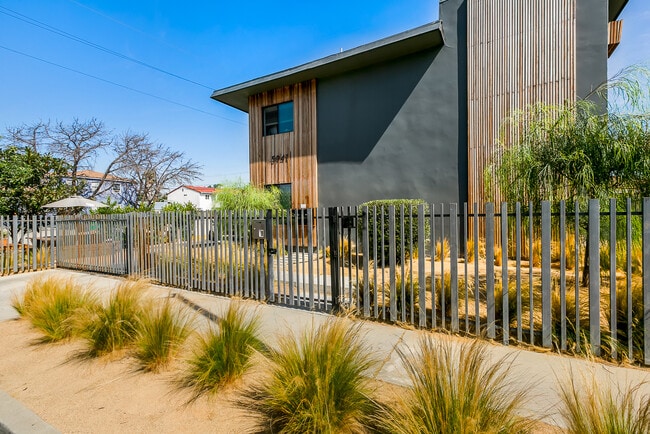 Photo - 5941 Comey Ave Unit 3