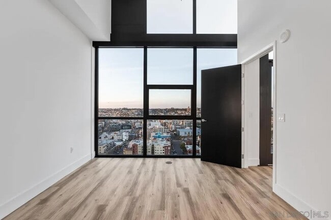 Photo - 1440 Columbia St Unit 2302