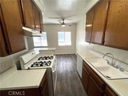 Photo - 14817 Sylvan St Unit 6