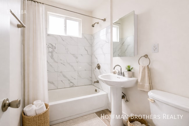 Photo - 1623 Mariposa Ave Unit 307