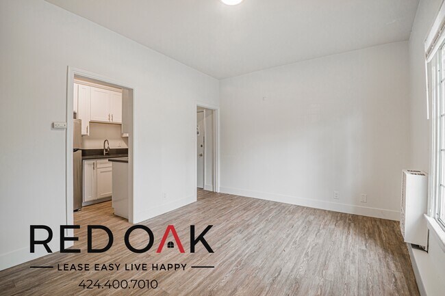 Photo - 1111 S Norton Ave Unit 102